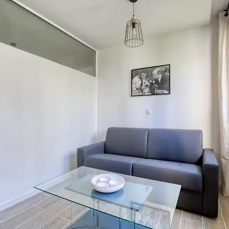 Charming In The Heart Of The 19th * Parigi