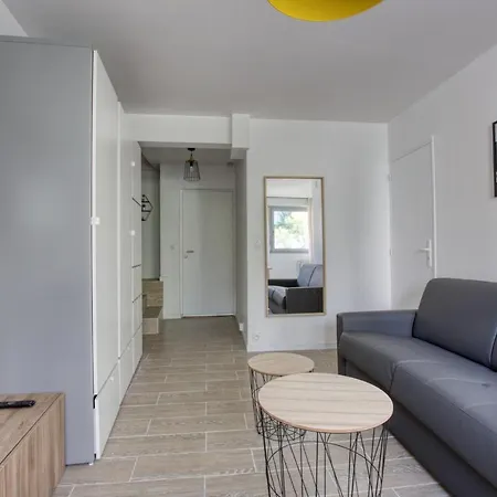 Charming In The Heart Of The 19th Appartamento
